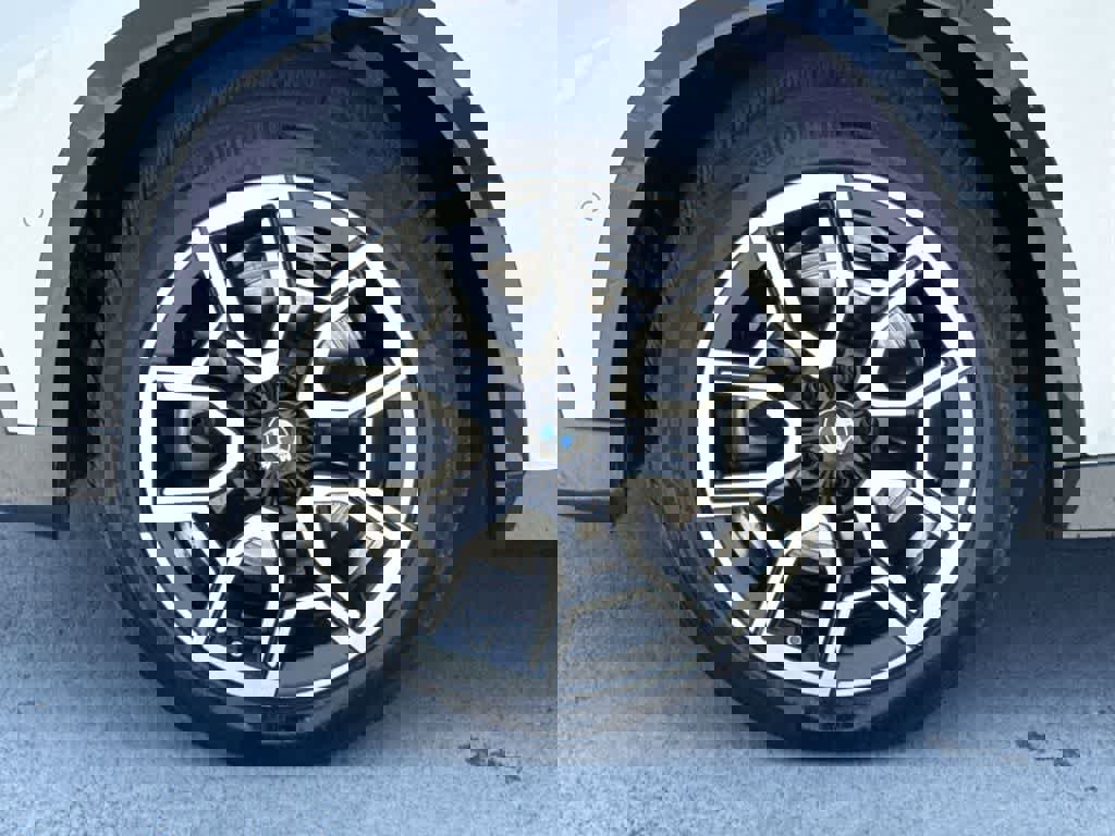 Used 2024 BMW X1 xDrive28i w/ Convenience Package image 11