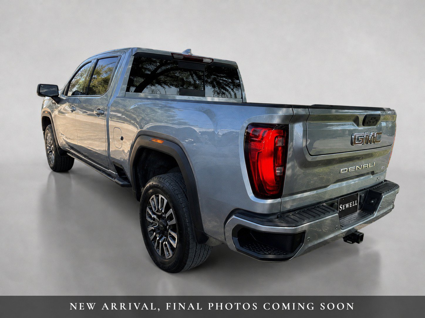Used 2026 GMC Sierra 2500 Denali Ultimate AWD/4WD image 3