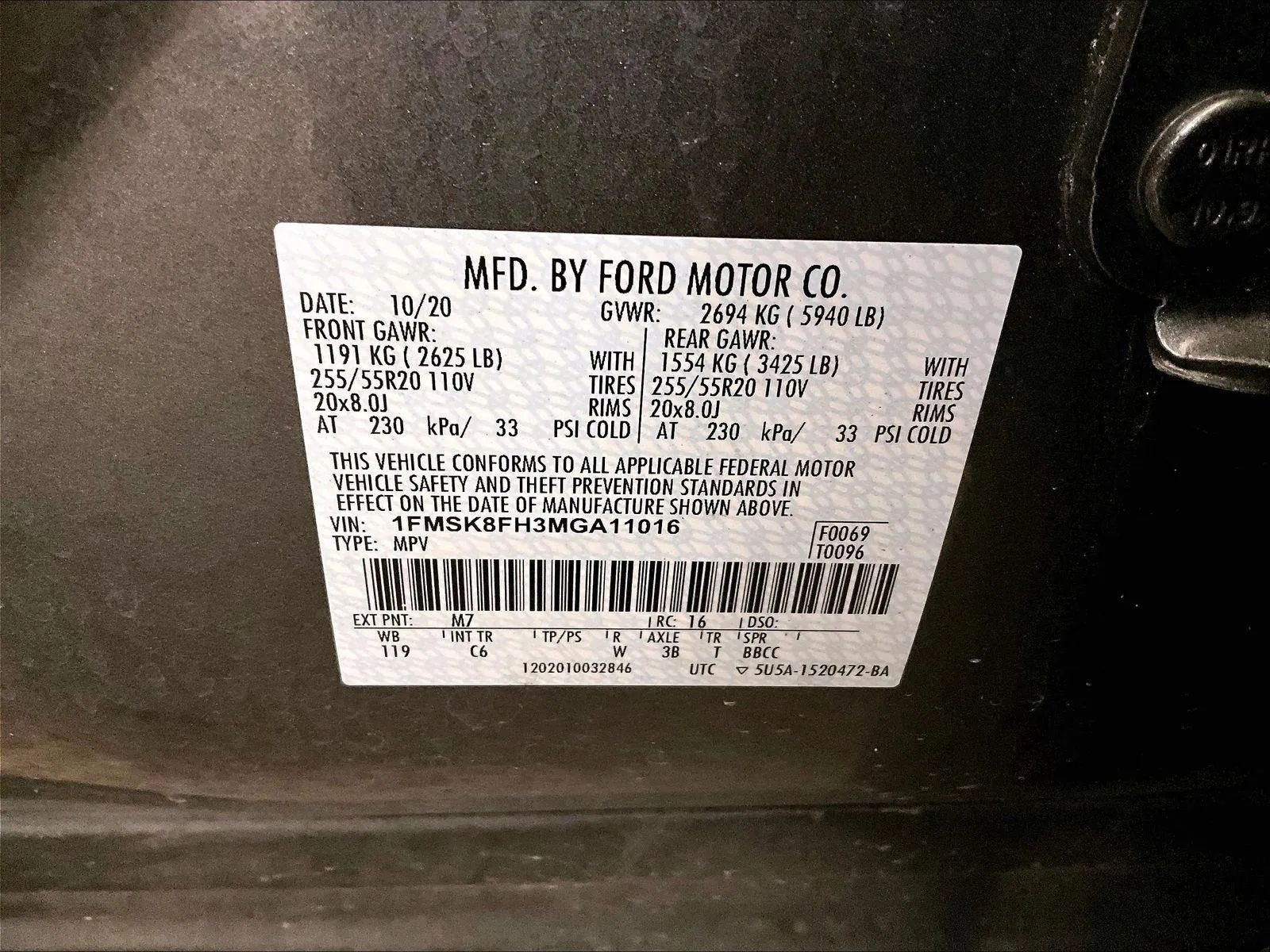 Used 2021 Ford Explorer Limited w/ Equipment Group 301A AWD/4WD image 34