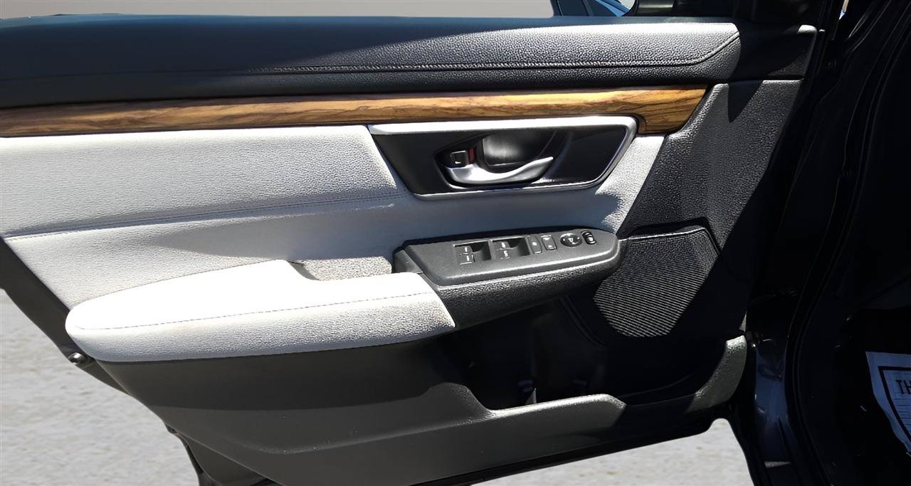 Used 2018 Honda CR-V EX image 9