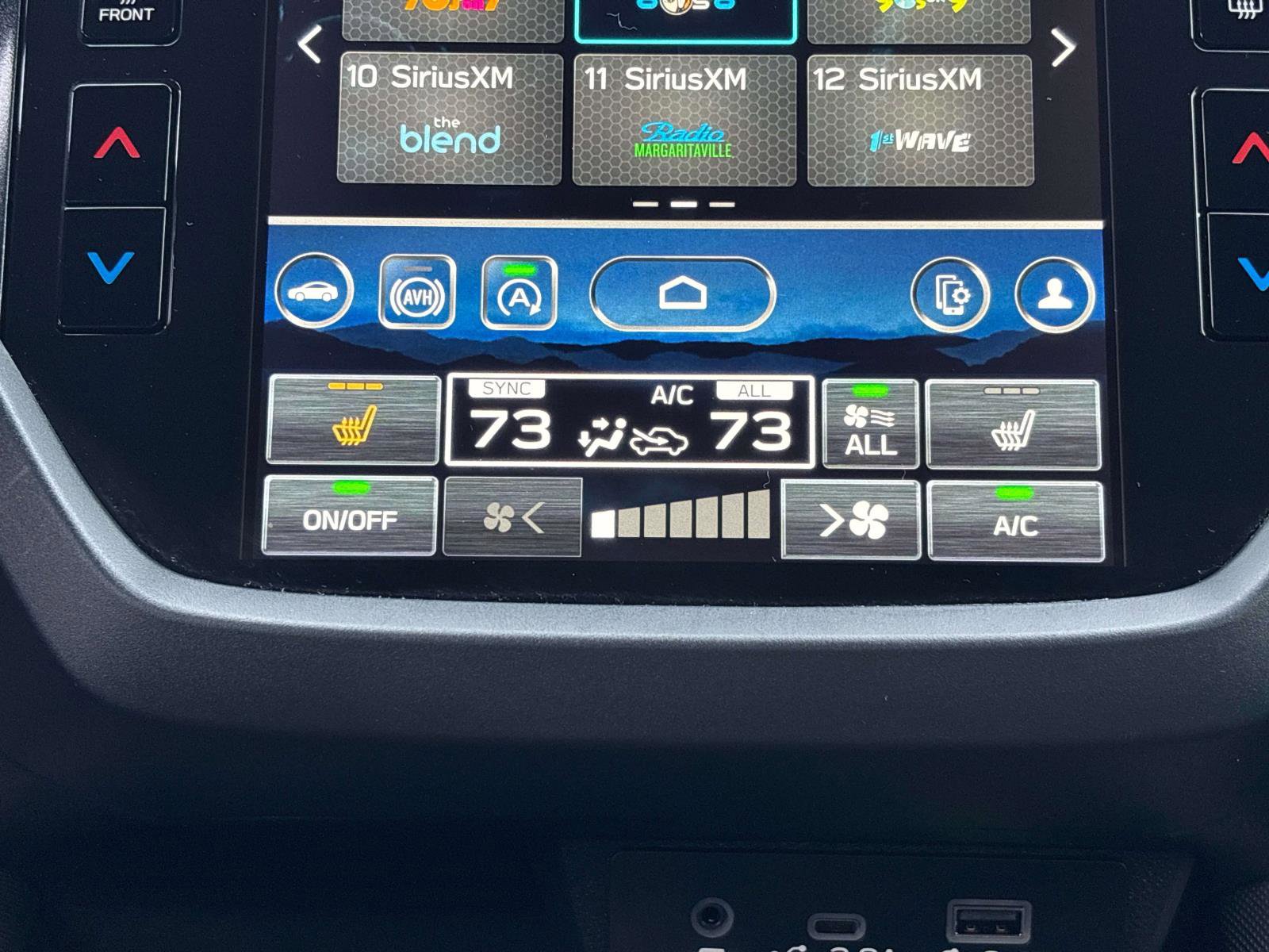 Certified 2025 Subaru Forester Premium image 27