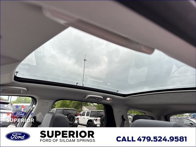 Used 2025 Land Rover Discovery Sport S AWD/4WD image 17