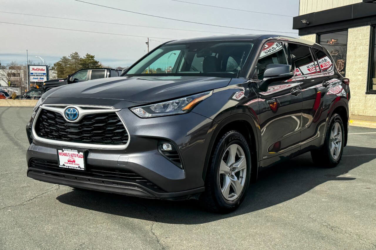 Used 2020 Toyota Highlander LE image 8