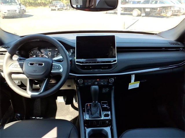 New 2026 Jeep Compass Limited image 12