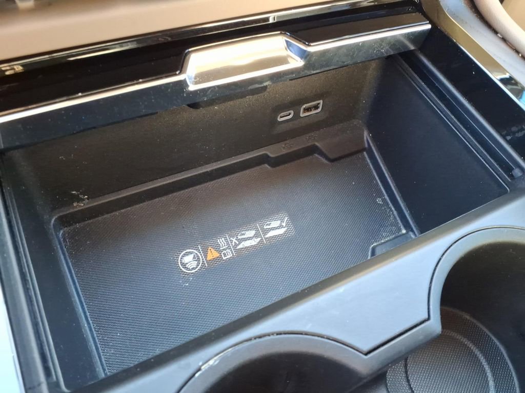 Used 2025 GMC Yukon Denali image 22