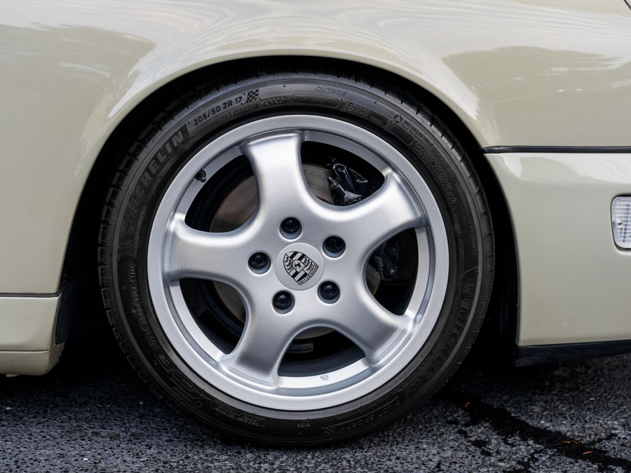 Used 1992 Porsche 911 GT3 RS image 12
