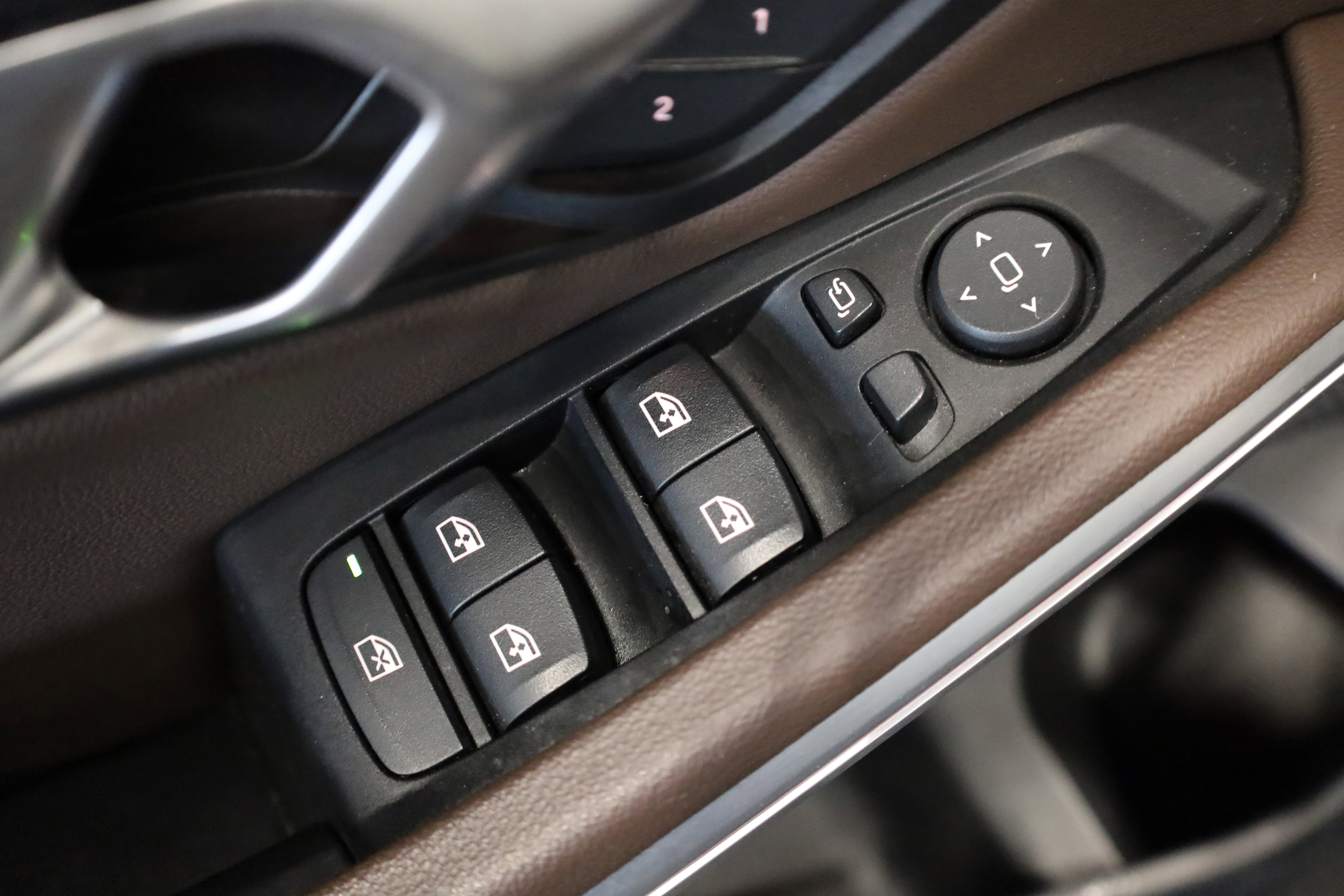 Used 2020 BMW 330i xDrive Sedan w/ Premium Package image 15