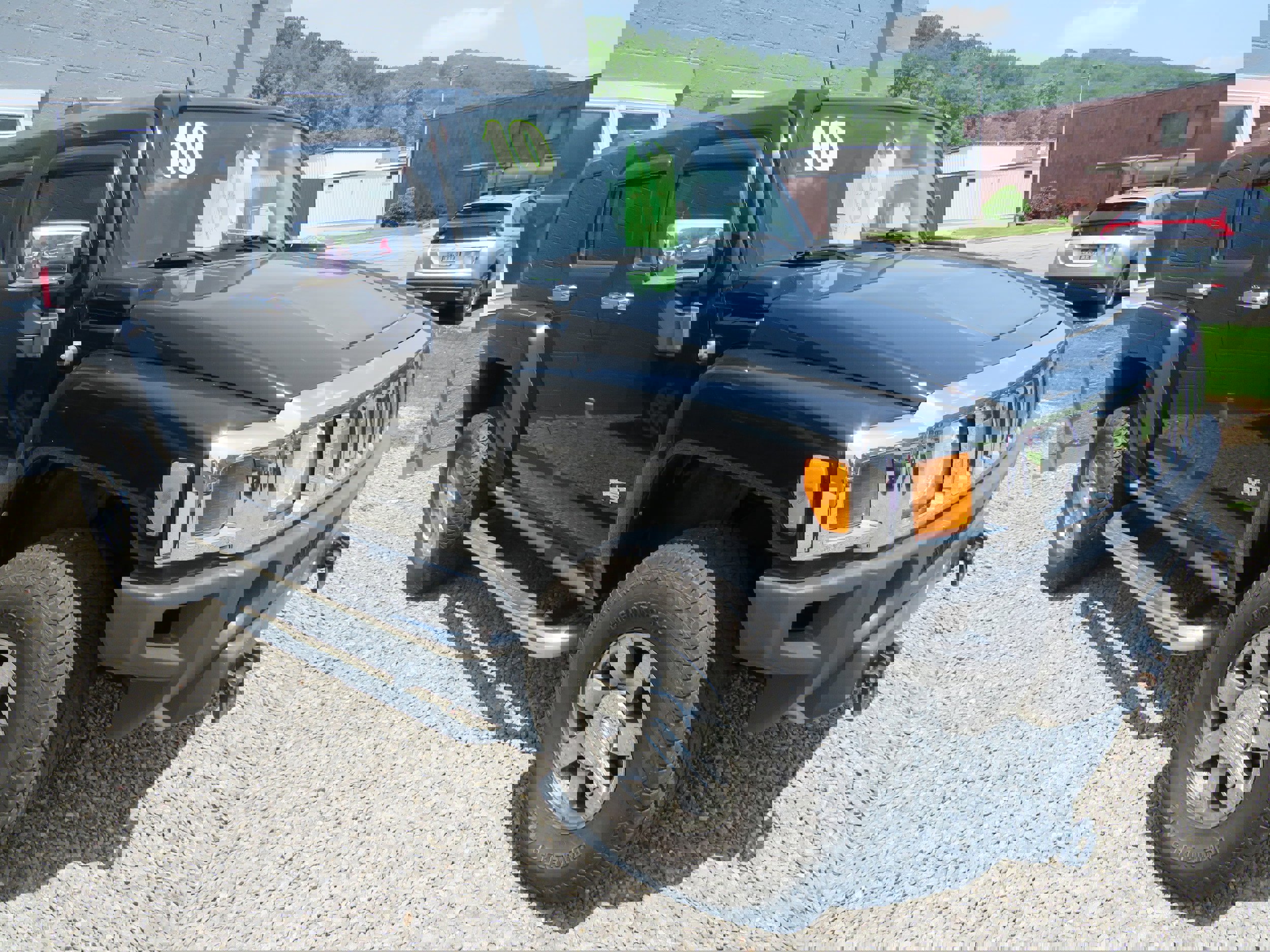 Used 2010 HUMMER H3 Alpha image 1