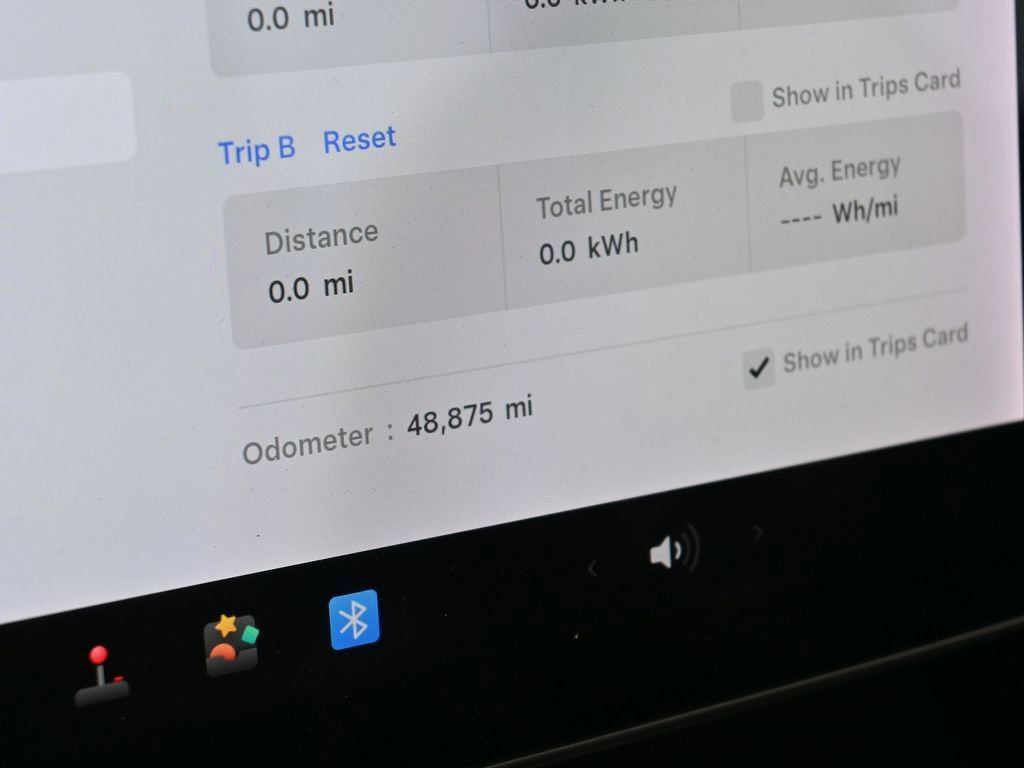 Used 2021 Tesla Model 3 Standard Range Plus image 22