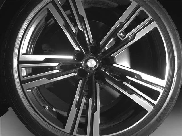 Certified 2024 BMW 760i xDrive w/ Executive Package image 12