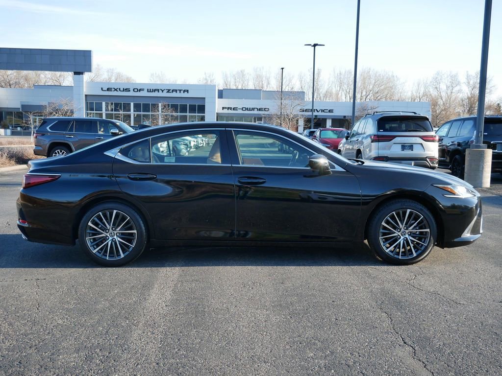 Certified 2025 Lexus ES 350 w/ Premium Package image 7