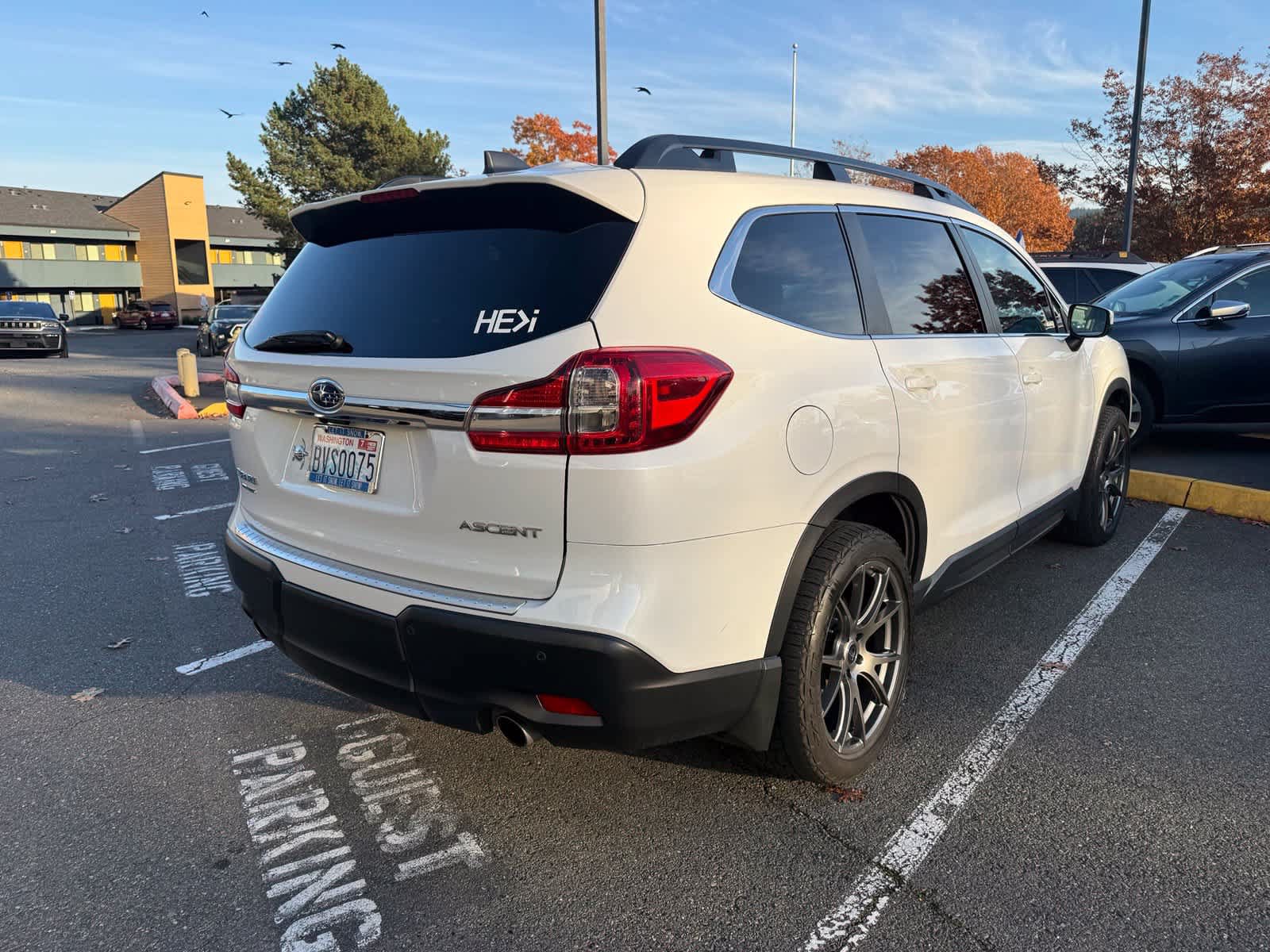 Used 2020 Subaru Ascent Premium AWD/4WD image 3