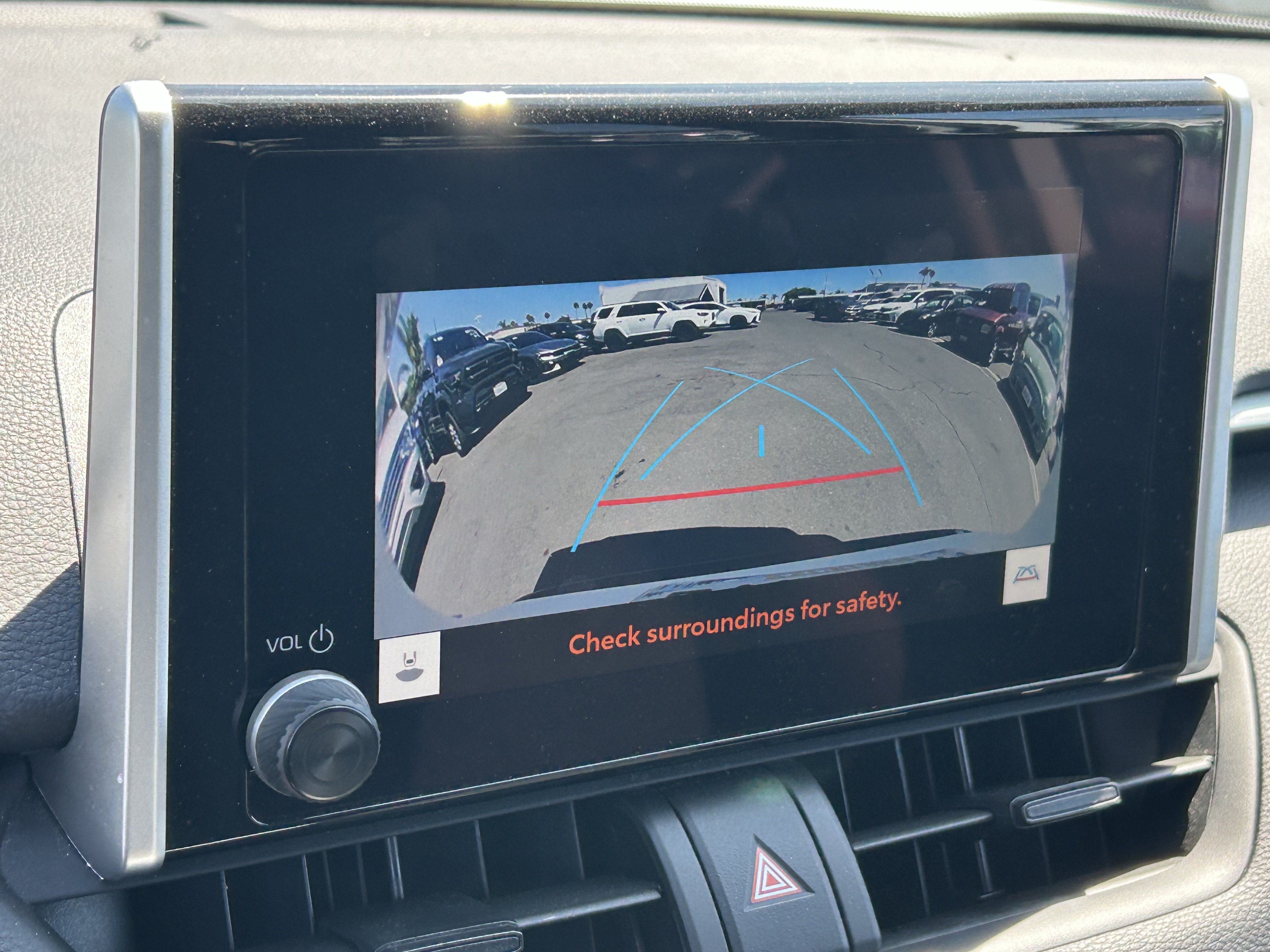 Used 2025 Toyota RAV4 XLE AWD/4WD image 7