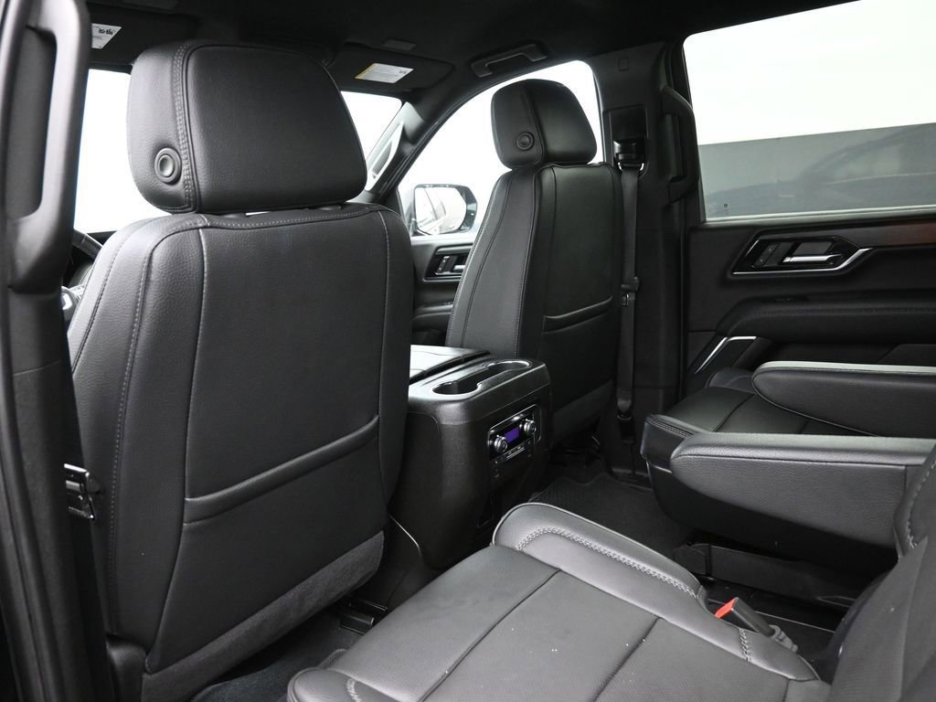 Used 2025 GMC Yukon Denali image 25