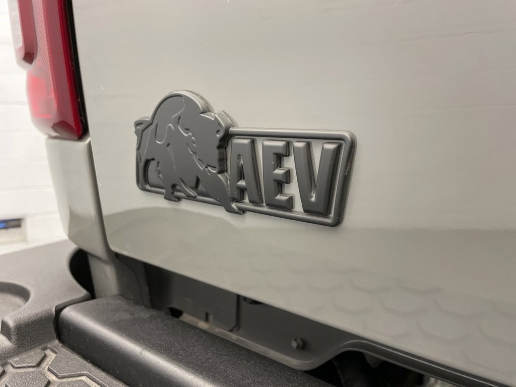 New 2025 RAM 2500 Laramie image 8