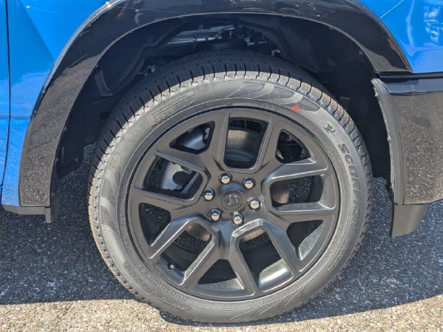 New 2026 RAM 1500 Laramie AWD/4WD image 12