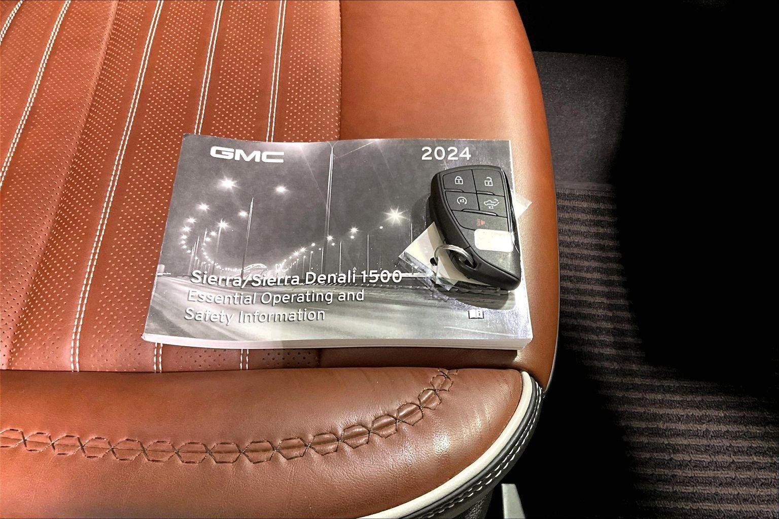 Used 2024 GMC Sierra 1500 Denali Ultimate image 11