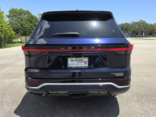 New 2025 Lexus TX 500h AWD image 4