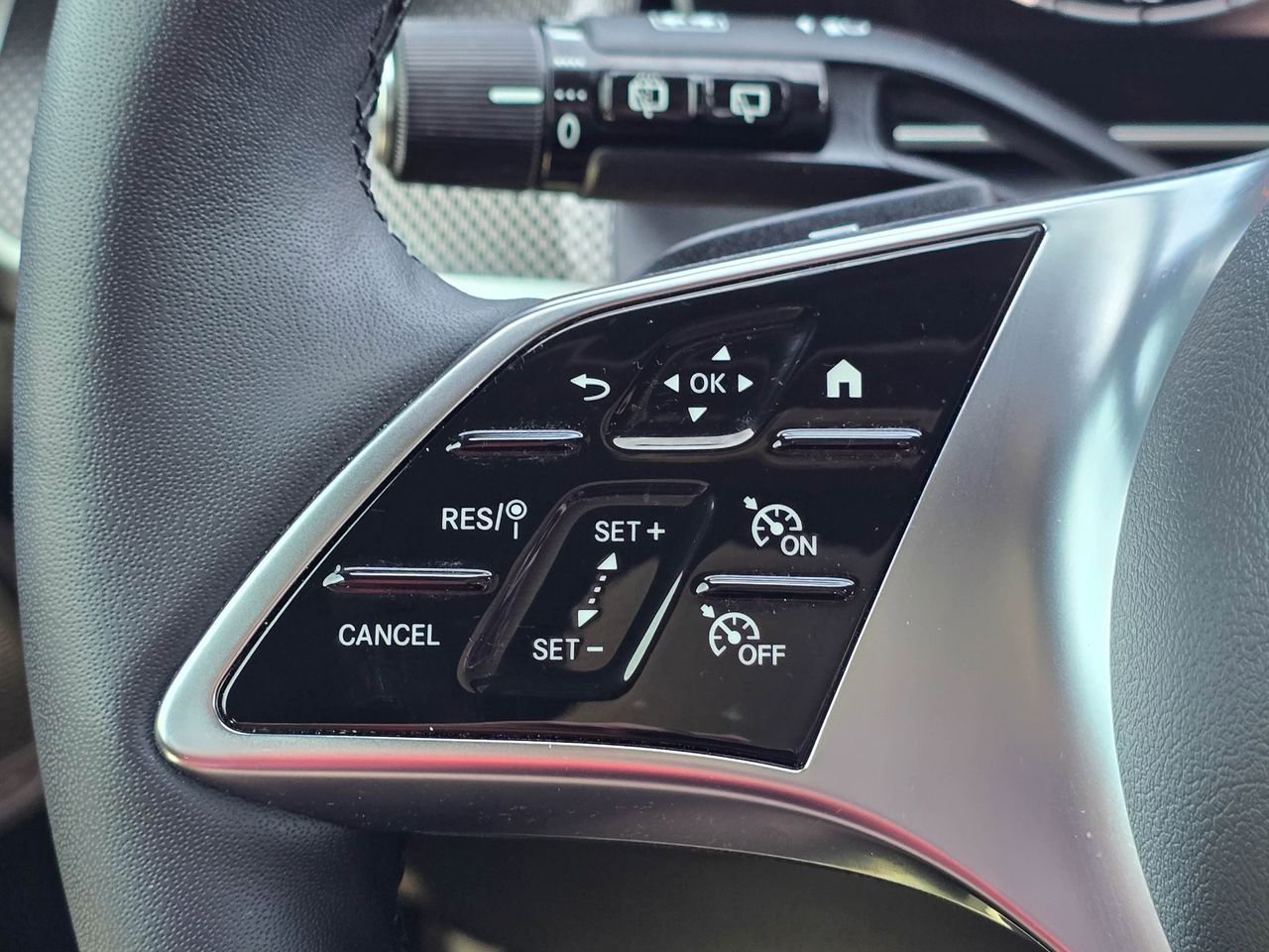 Used 2026 Mercedes-Benz GLC 300 4MATIC image 24