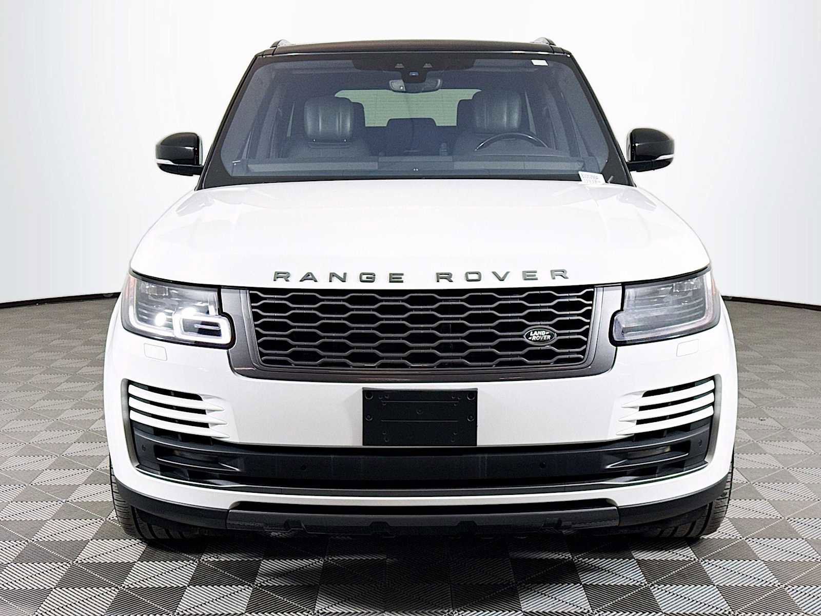 Used 2022 Land Rover Range Rover P525 Westminster Edition image 2