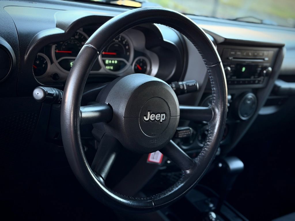 Used 2010 Jeep Wrangler Unlimited Islander image 32