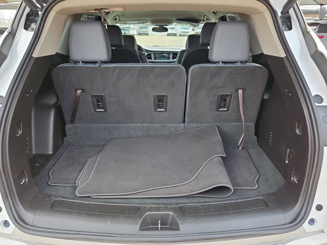 Used 2019 Buick Enclave Essence image 6