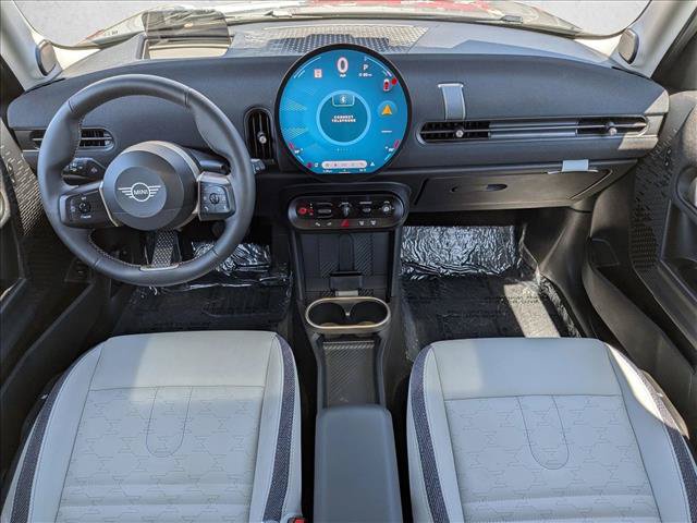 Certified 2025 MINI Cooper 4-Door Hardtop FWD image 18
