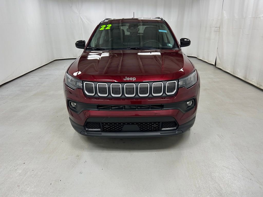 Used 2022 Jeep Compass Latitude image 4
