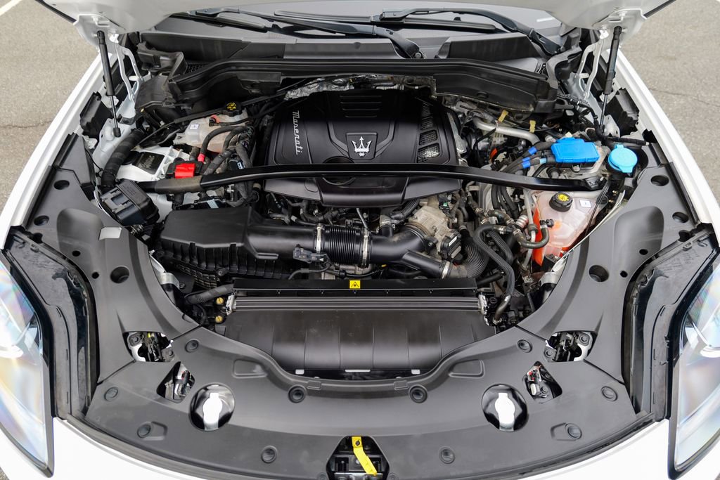 Certified 2023 Maserati Grecale GT image 58