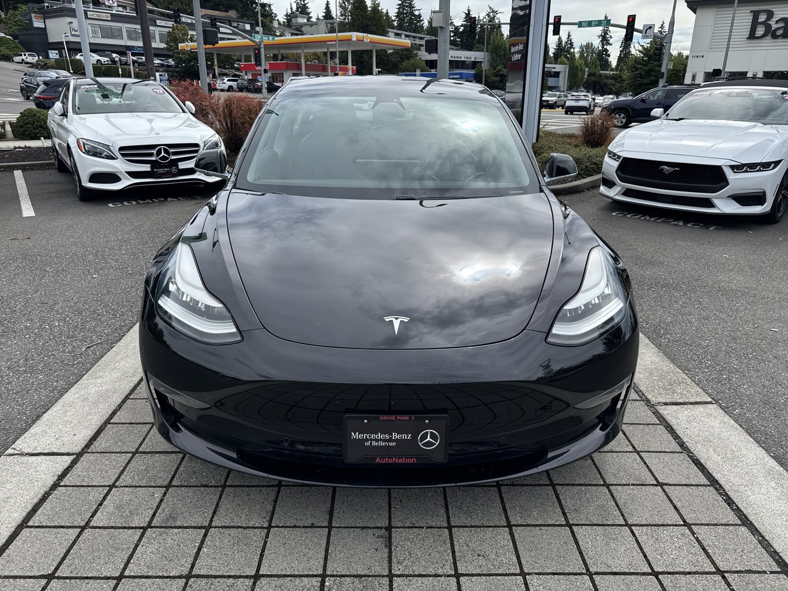 Used 2018 Tesla Model 3 Long Range RWD image 2