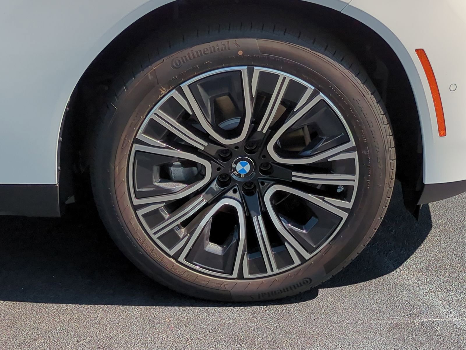 Certified 2025 BMW X3 xDrive30i w/ Premium Package image 13