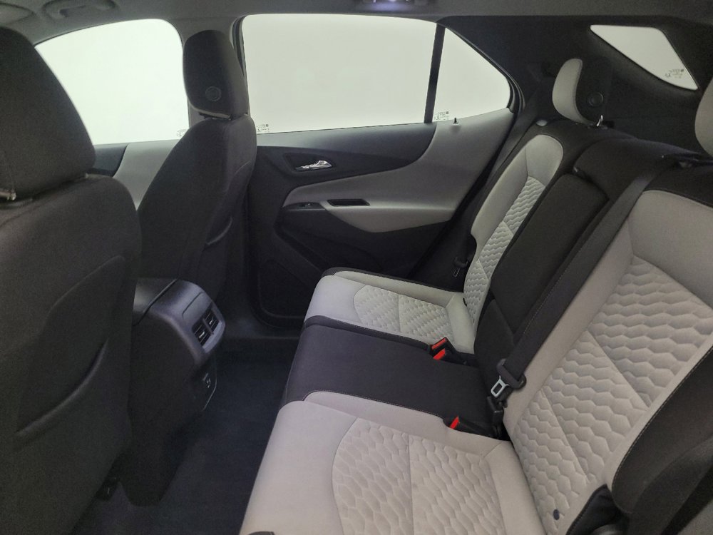 Used 2020 Chevrolet Equinox LS FWD image 18