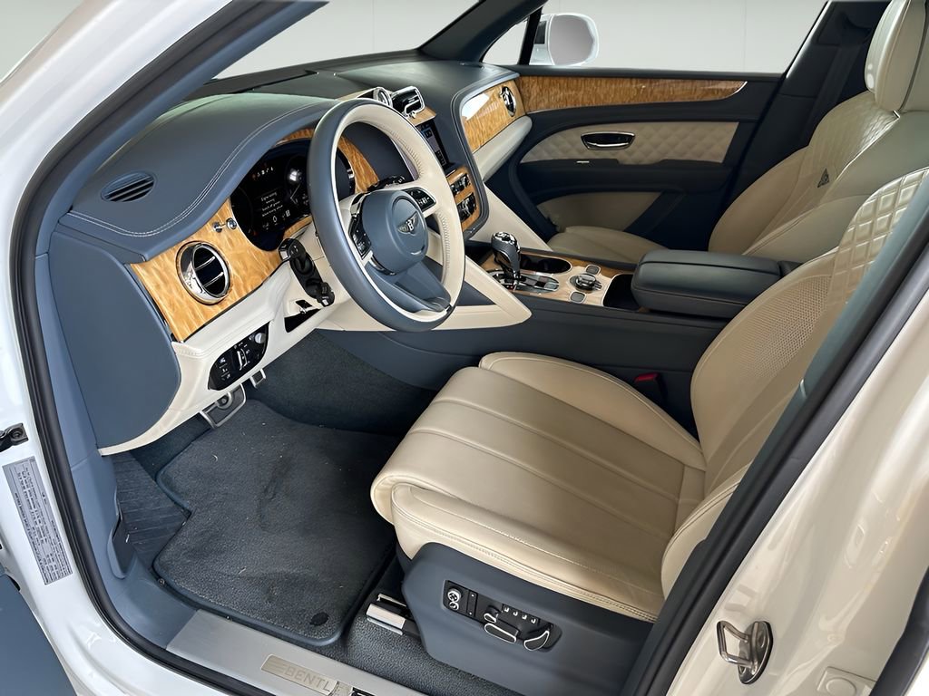 Used 2021 Bentley Bentayga image 10