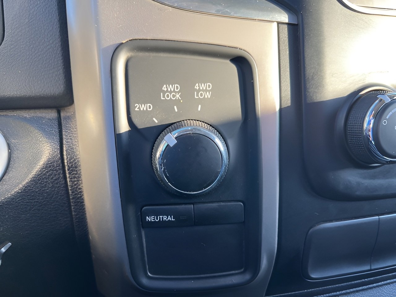 Used 2014 RAM 3500 SLT w/ Protection Group image 14