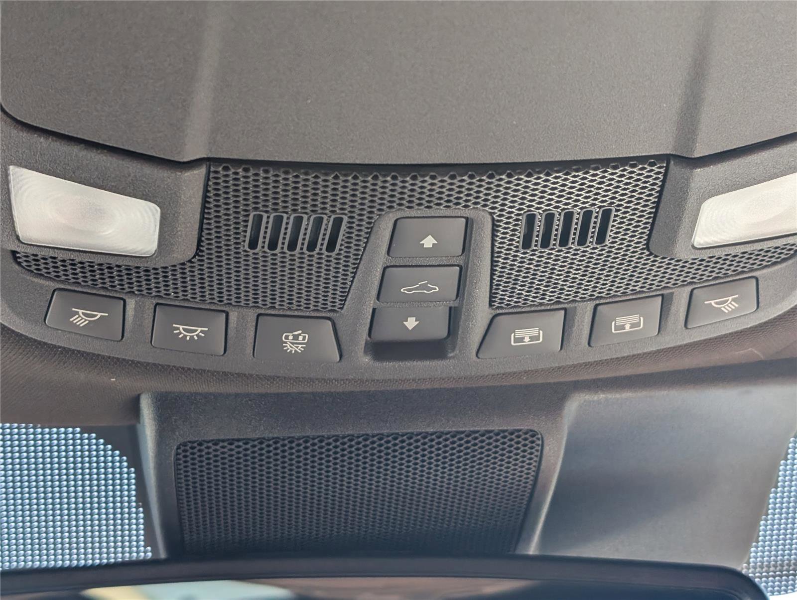 Used 2019 Ford F150 King Ranch w/ Equipment Group 601A Luxury AWD/4WD image 36