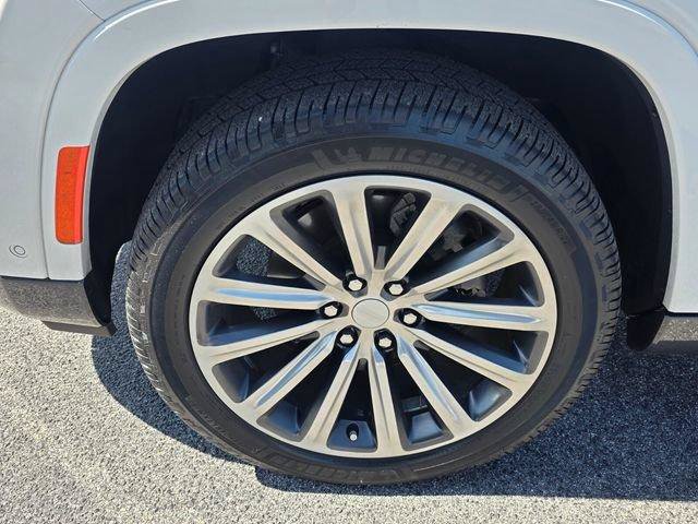 Used 2022 Jeep Grand Wagoneer Series I AWD/4WD image 9