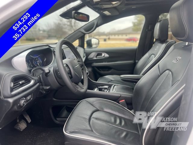 Used 2025 Chrysler Pacifica Limited FWD image 10