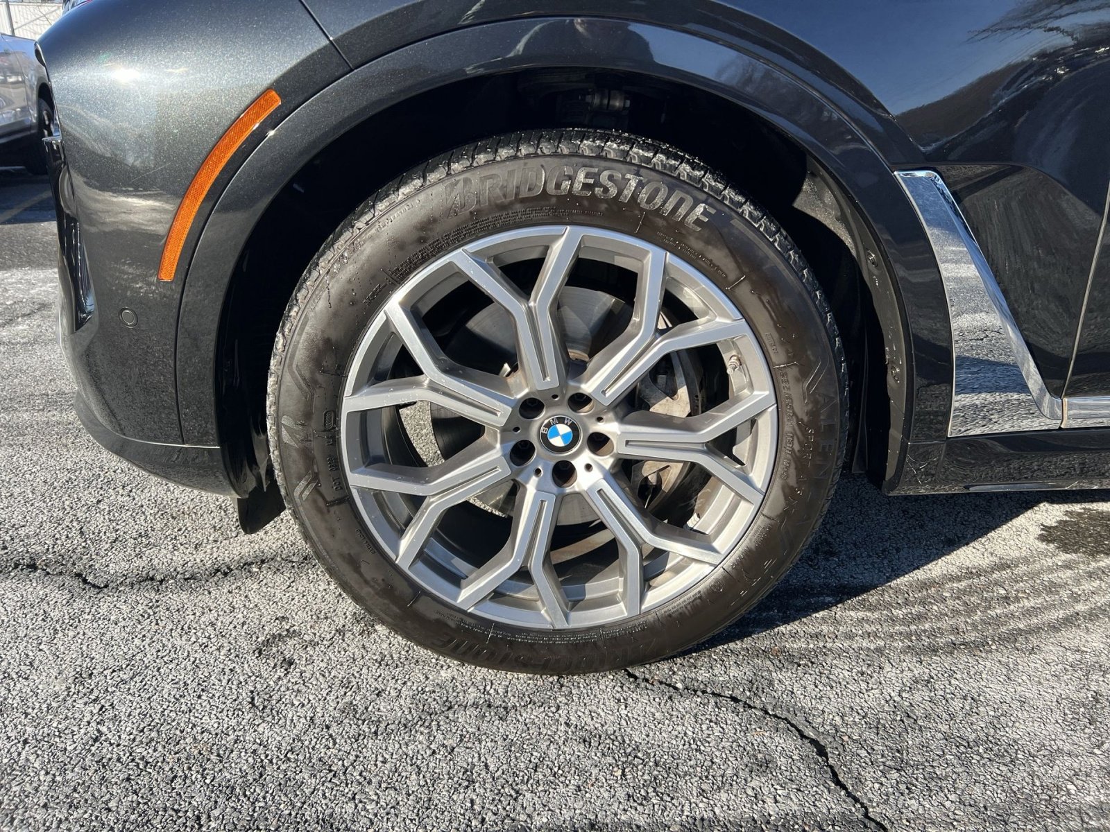 Used 2023 BMW X7 xDrive40i w/ Executive Package image 12