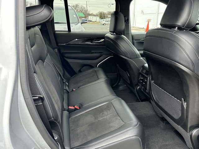 Used 2022 Jeep Grand Cherokee Altitude image 21