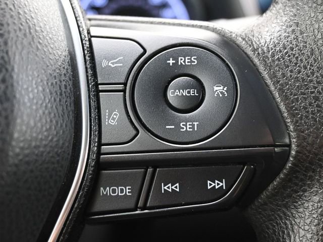Used 2019 Toyota Camry LE FWD image 24