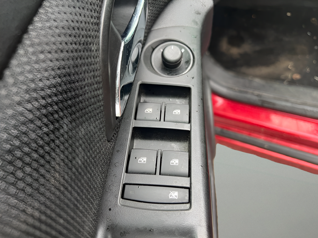 Used 2014 Chevrolet Cruze LT FWD image 13
