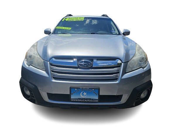 Used 2014 Subaru Outback 2.5i Premium w/ Moonroof Package