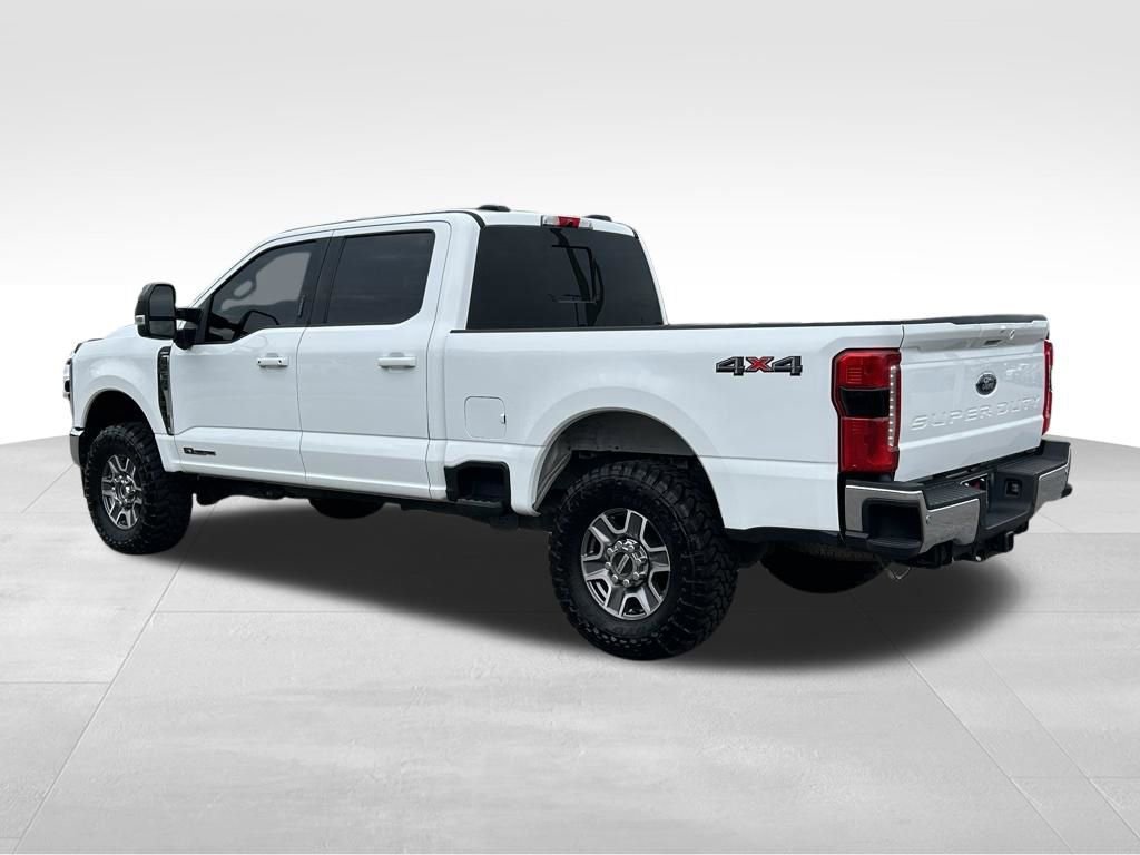 Used 2024 Ford F250 Lariat AWD/4WD image 3