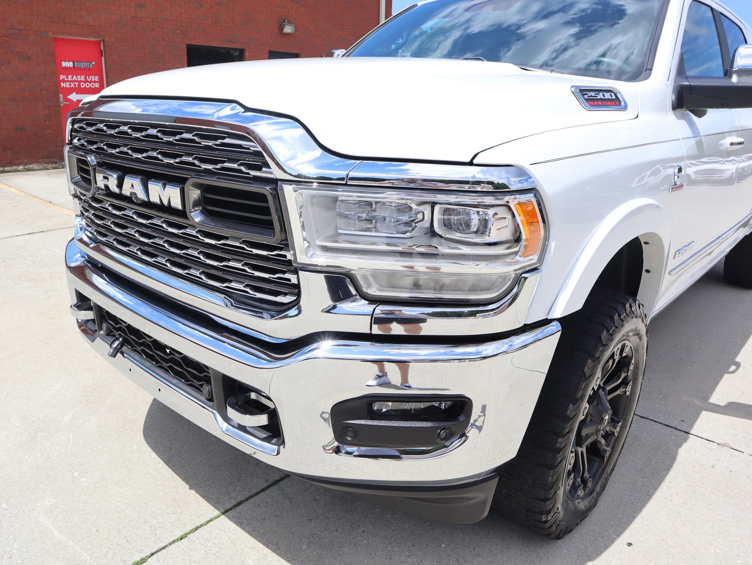 Used 2019 RAM 2500 Limited image 40