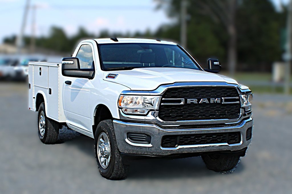 Used 2023 RAM 2500 Tradesman AWD/4WD image 3