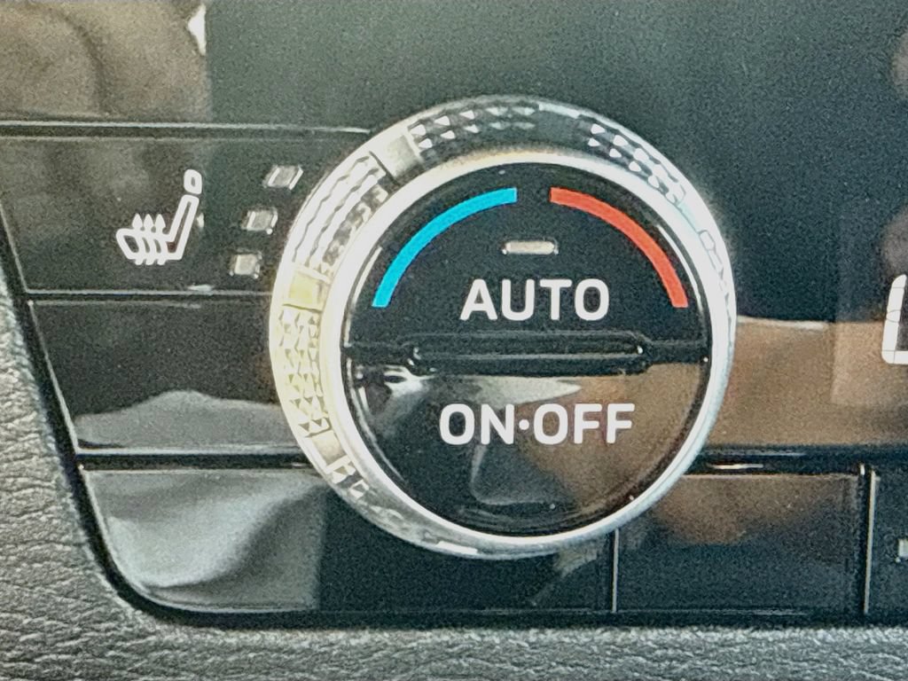 New 2026 Mitsubishi Outlander LE FWD image 21
