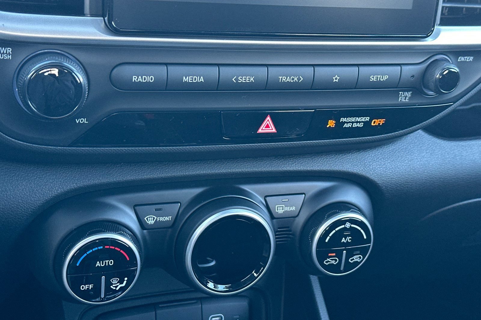 Certified 2026 Hyundai Venue SEL FWD image 23
