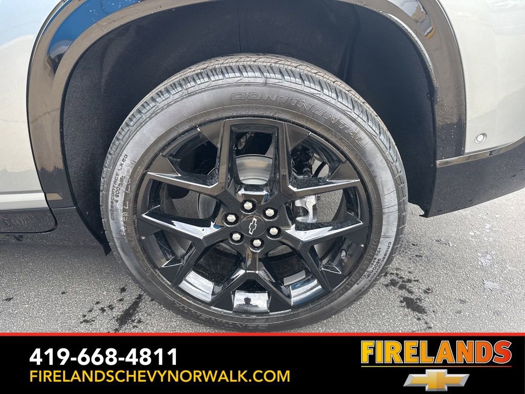 New 2026 Chevrolet Traverse RS w/ LPO, Floor Liner Package image 21
