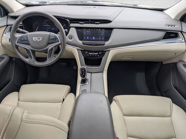 Used 2017 Cadillac XT5 Luxury FWD image 18