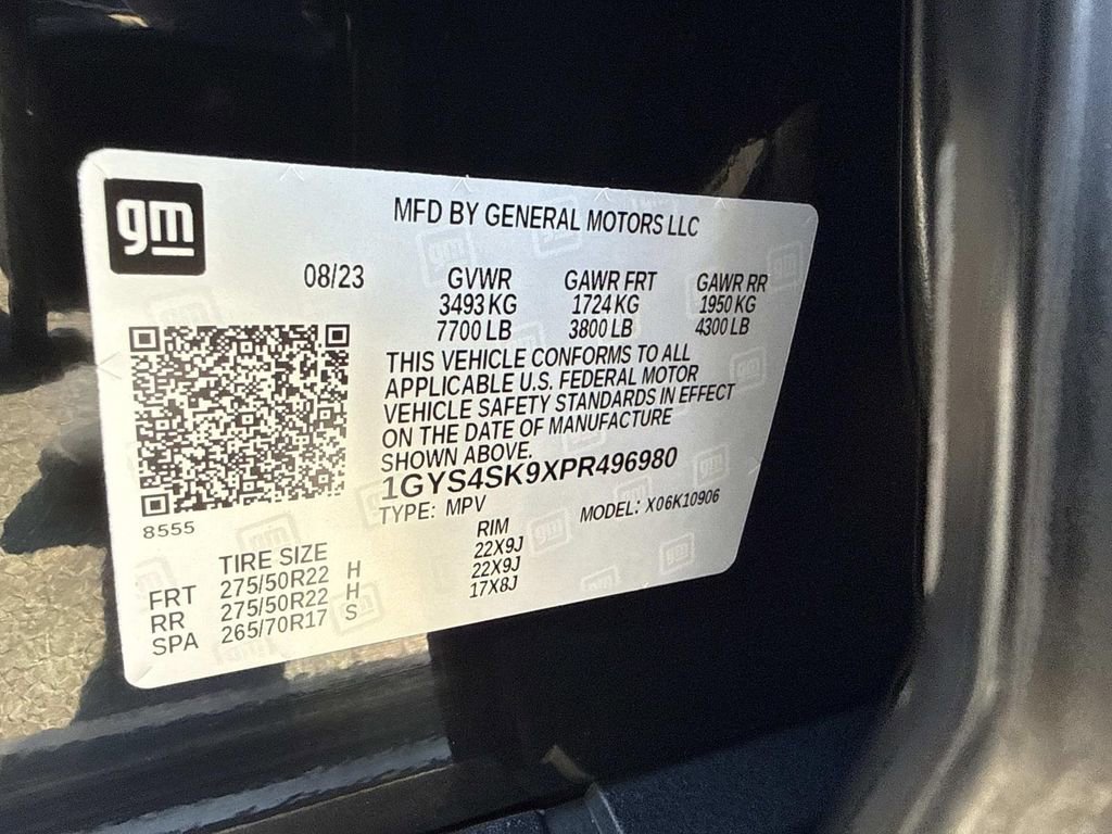 Certified 2023 Cadillac Escalade ESV V w/ LPO, ONYX Package image 32